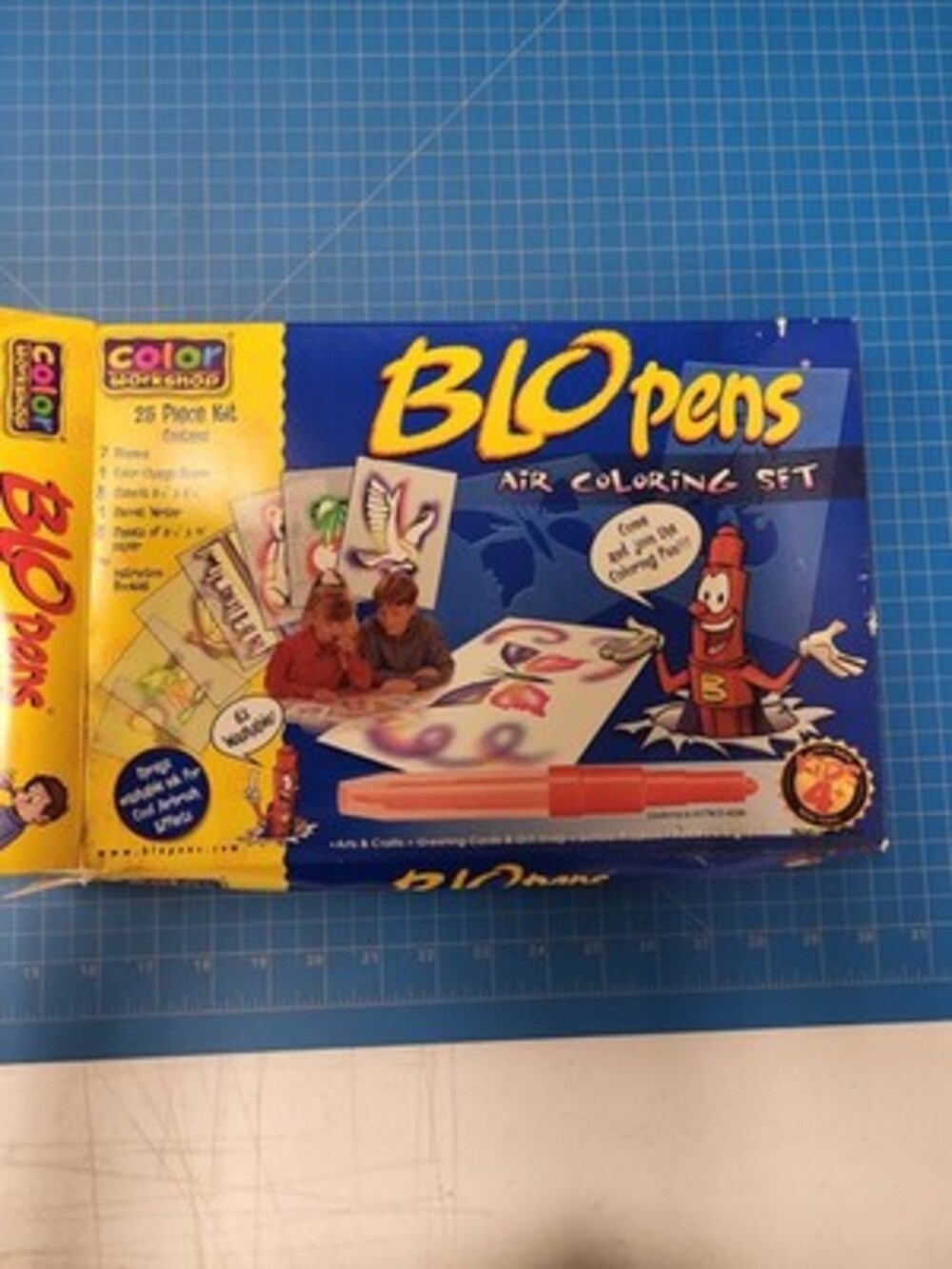 Color Workshop BLO pens Air Coloring Set 25 Piece Kit Stencils Paper Art